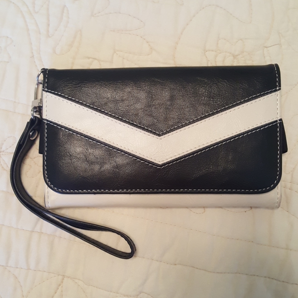 Wristlet